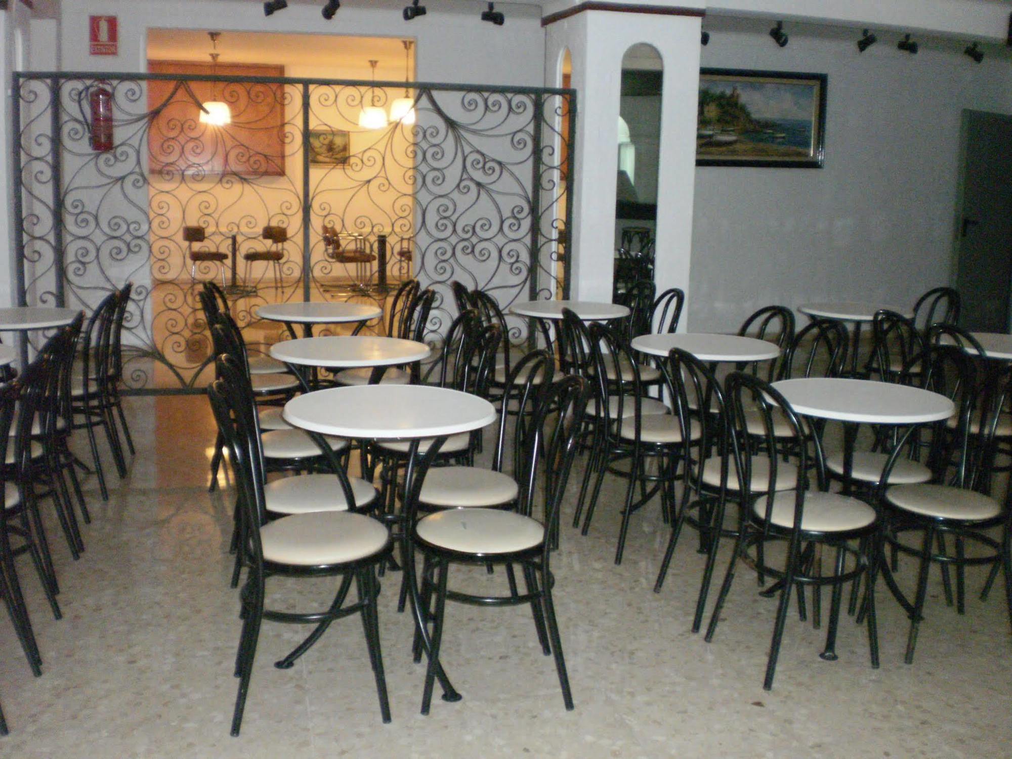 Hotel Castella Лорет де Мар Екстериор снимка