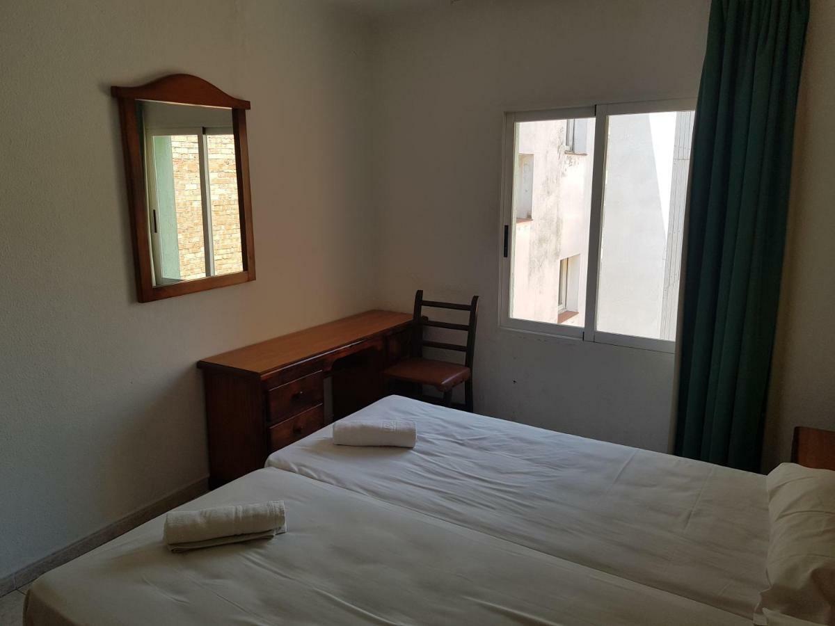 Hotel Castella Лорет де Мар Екстериор снимка